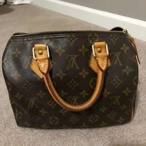 Authentic Louis Vuitton speedy 25 handbag